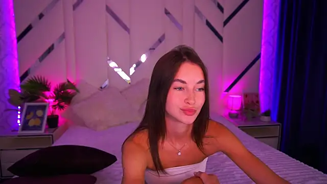 CherryyLulu's Live Sex Cam Show