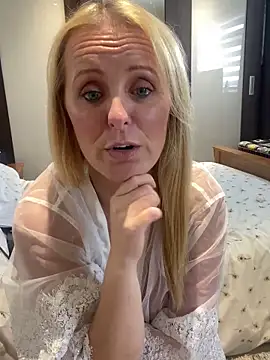 Mistress-LillyRose's Live Sex Cam Show