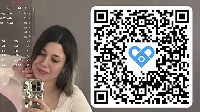 WaltraudRuopp's Live Sex Cam Show