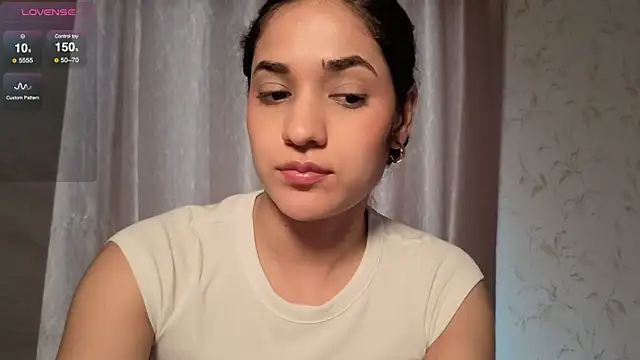 CuteFatima's Live Sex Cam Show