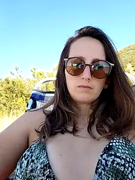 Alexvit2616's Live Sex Cam Show