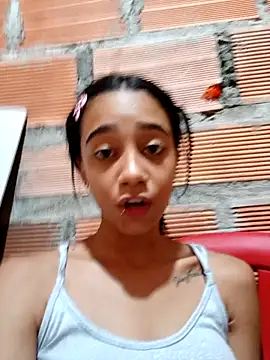 Zoe_Sweett18's Webcam Show