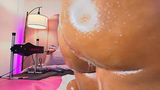 HallyBans' Webcam Show