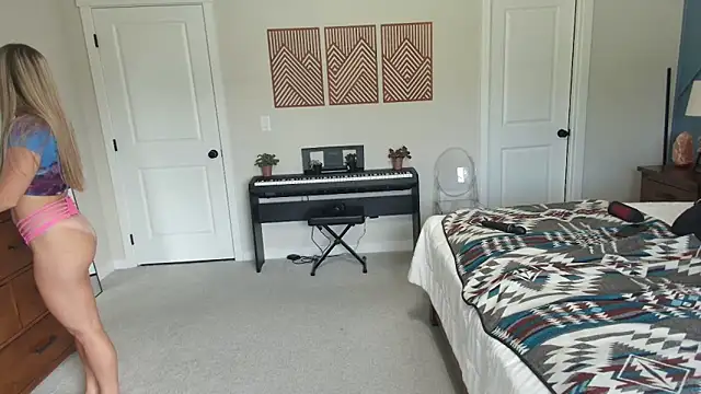 xxyourgirlblair's Webcam Show