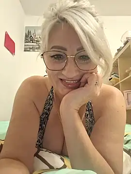 Sweety_blonda007's Webcam Show
