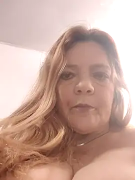 Casandra_Cruz's Webcam Show