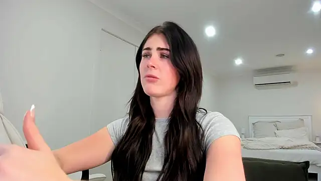 aus_queen's Live Sex Cam Show