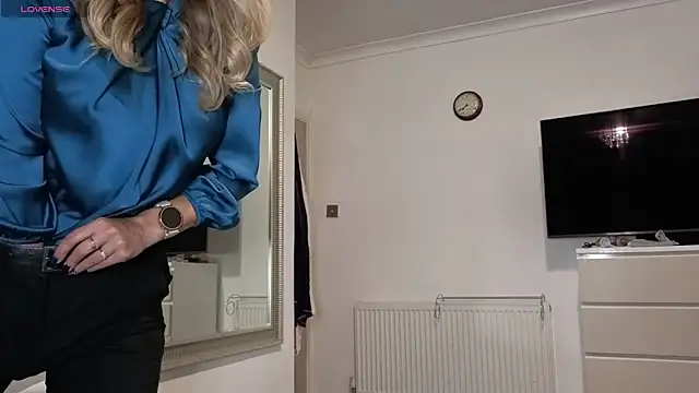 hotjessyca's Live Sex Cam Show