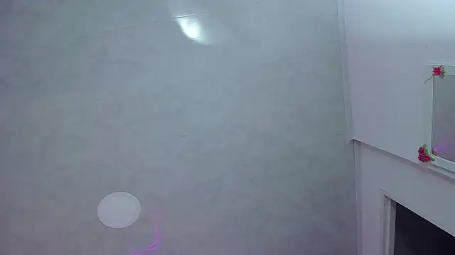 Daisy__rose 现场性爱视讯表演