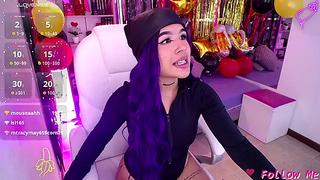 AliceWalker_11's Webcam Show