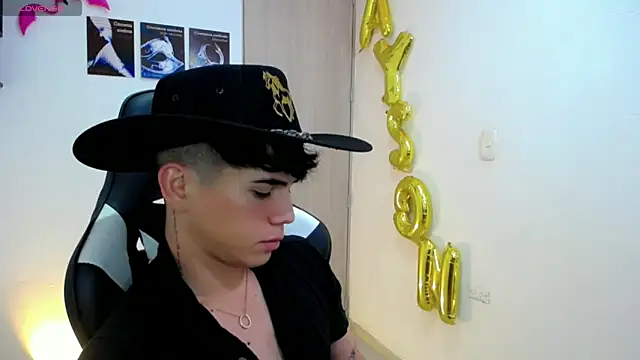 Tayson_Rivers' Webcam Show