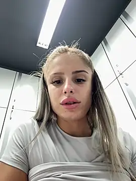 SophieVJ's Webcam Show