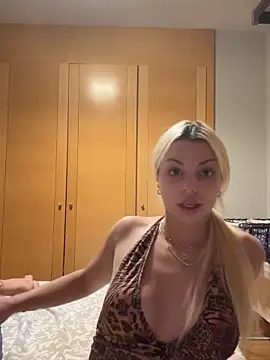 Noeliagglow Webcam-Show