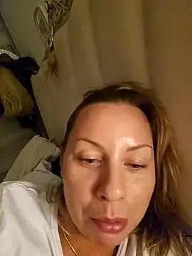 Sparkle2206's Live Sex Cam Show