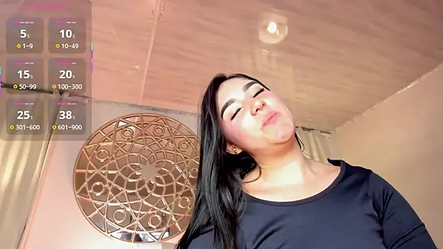 Belliinda_21's Webcam Show