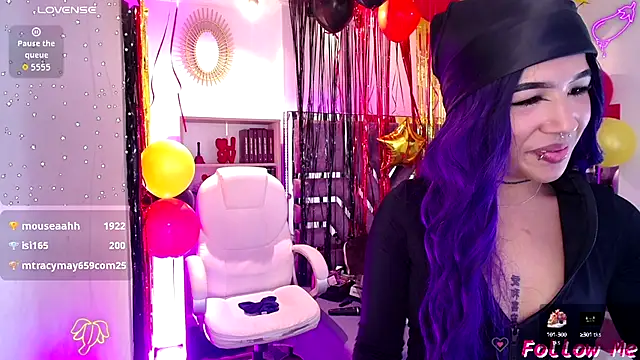 AliceWalker_11's Webcam Show