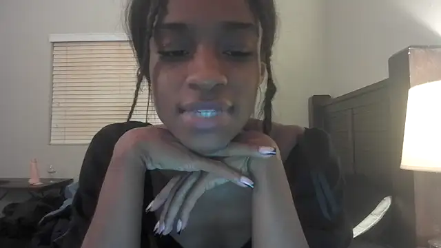 Marlowlovee's Webcam Show