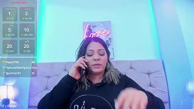isabella_horney_'s Webcam Show