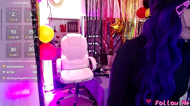 AliceWalker_11's Webcam Show