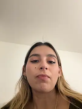 oriana_zoeee's Webcam Show