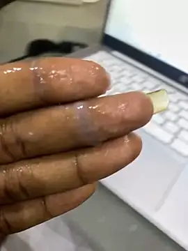 sknzy09's Webcam Show