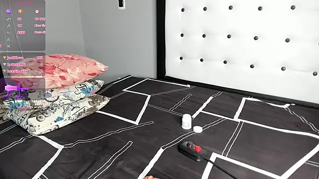 AlexxaSmall's Webcam Show
