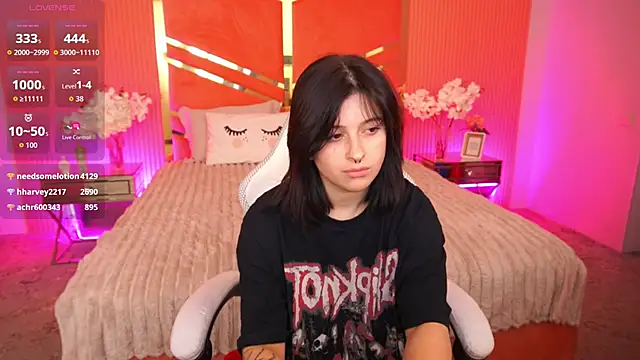 Miki_Kivi's Webcam Show