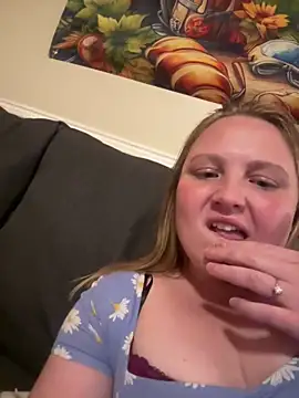 PhatAssBlond's Webcam Show