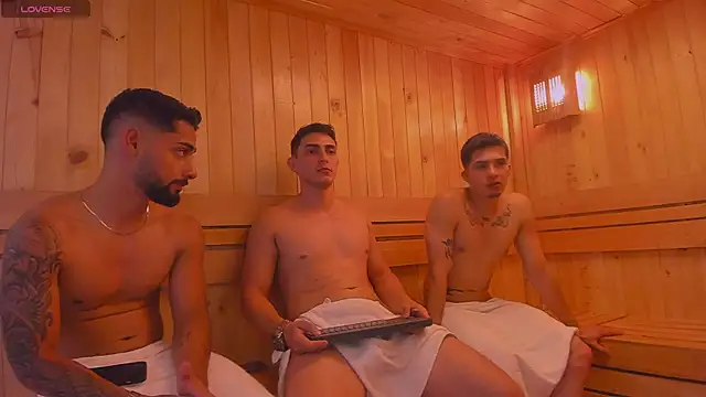 mike_friends' Webcam Show