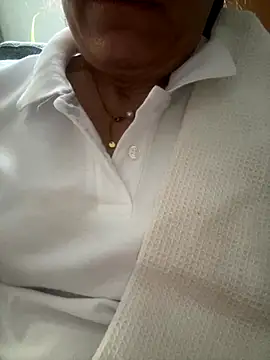 SweetMia36UK's Live Sex Cam Show