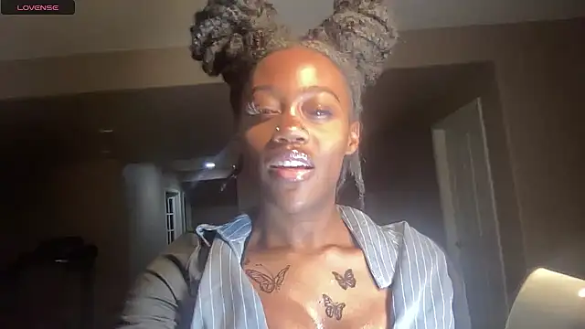 maskedgirl5005's Webcam Show