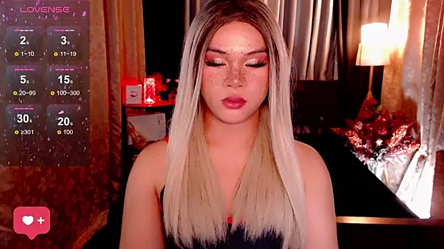 IamRaeganDolls69's Webcam Show