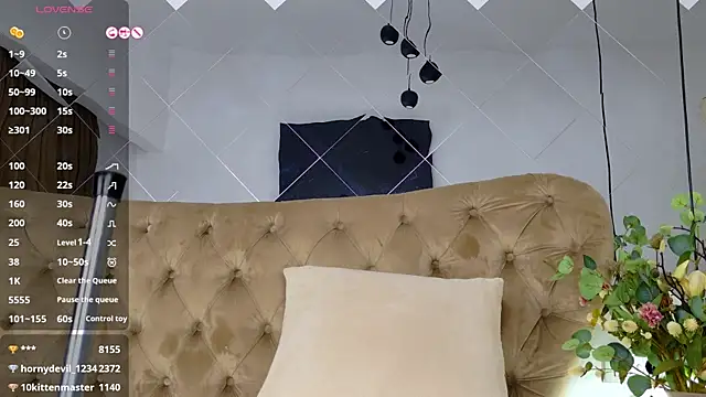 TiffanyWestX's Live Sex Cam Show