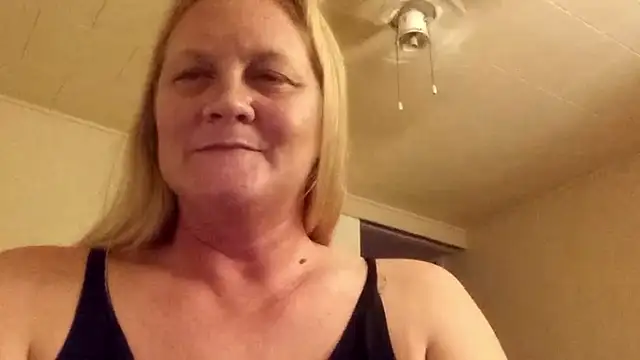 wetnwildforyou's Webcam Show