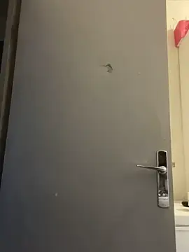 Hugo34bg's Live Sex Cam Show