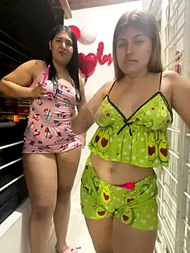 royalgirls_x's Webcam Show