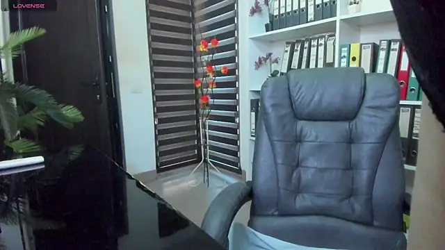 lisa2018's Live Sex Cam Show