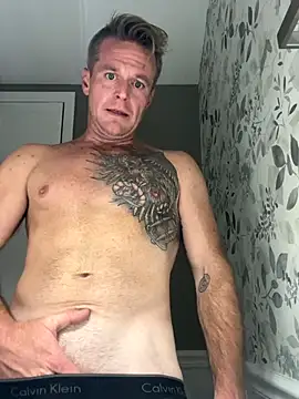 DILFiGuess1's Webcam Show