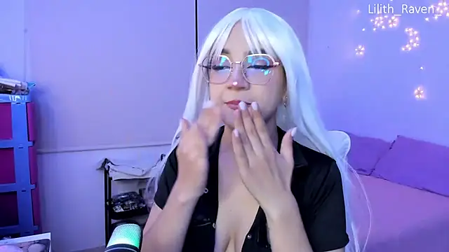 Lilith_Raven_'s Webcam Show
