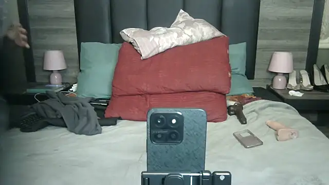BigButt-MomJ75's Webcam Show