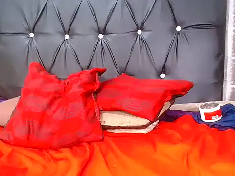 MelaninBunii's Webcam Show