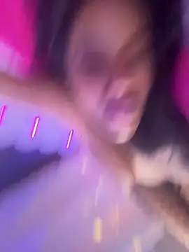 AlisonHoot69's Webcam Show