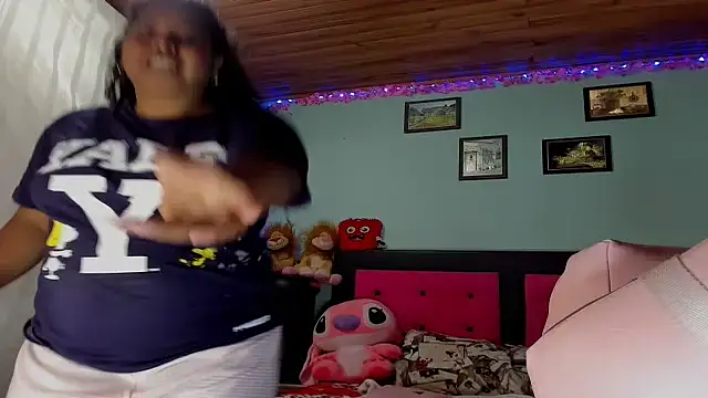 sensual-laura's Webcam Show