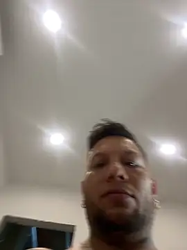 sarith_roger Adlı Modelin Web Kamerası Şovu
