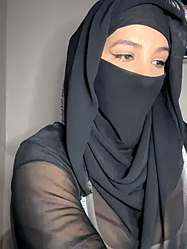 Zeynep-Lahsen's Webcam Show