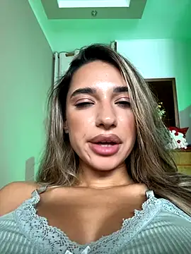 ItalianGirl's Live Sex Cam Show