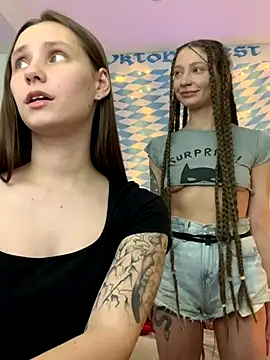 HotCaramellsTV's Live Webcam Chat