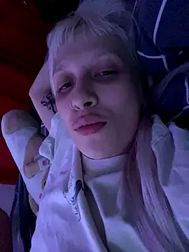 Dooubletroublee's Webcam Show