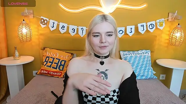 RuthBryant's Webcam Show