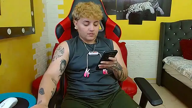 isabeautyx19's Webcam Show
